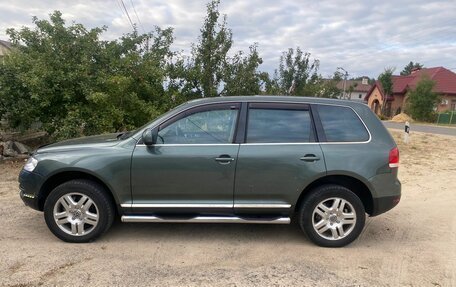 Volkswagen Touareg III, 2003 год, 810 000 рублей, 2 фотография