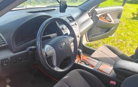 Toyota Camry, 2011 год, 1 050 000 рублей, 1 фотография