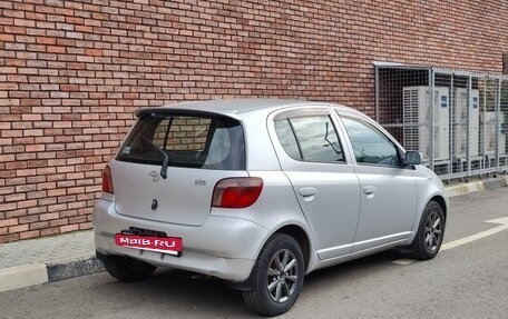 Toyota Vitz, 2000 год, 350 000 рублей, 3 фотография