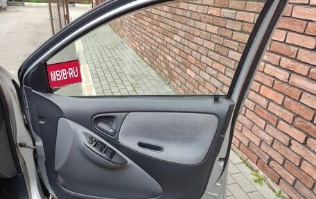 Toyota Vitz, 2000 год, 350 000 рублей, 9 фотография
