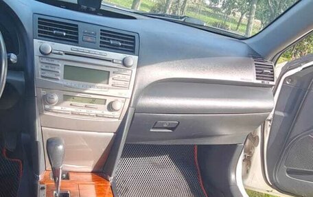 Toyota Camry, 2011 год, 1 050 000 рублей, 29 фотография