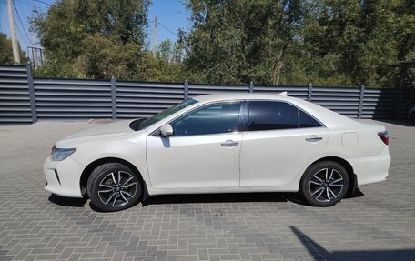 Toyota Camry, 2017 год, 2 000 000 рублей, 4 фотография
