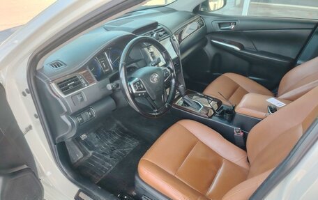 Toyota Camry, 2017 год, 2 000 000 рублей, 7 фотография