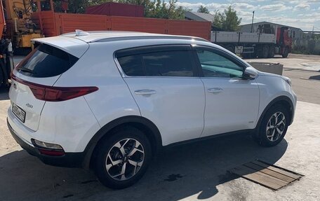 KIA Sportage IV рестайлинг, 2021 год, 1 920 000 рублей, 2 фотография