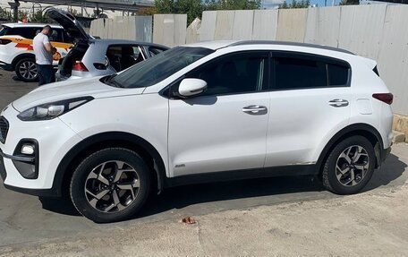 KIA Sportage IV рестайлинг, 2021 год, 1 920 000 рублей, 3 фотография