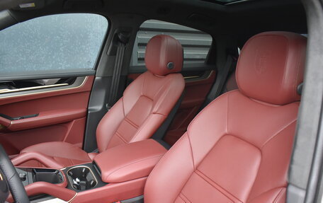 Porsche Cayenne III, 2024 год, 21 000 000 рублей, 13 фотография