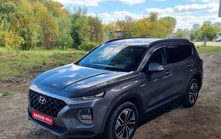 Hyundai Santa Fe IV, 2018 год, 2 300 000 рублей, 1 фотография