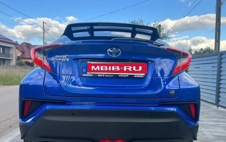 Toyota C-HR I рестайлинг, 2018 год, 1 500 000 рублей, 10 фотография