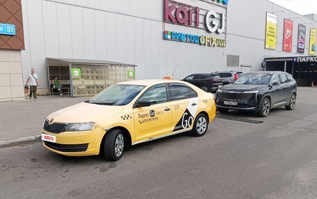 Skoda Rapid I, 2015 год, 550 000 рублей, 2 фотография