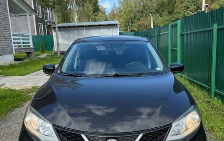 Nissan Tiida, 2015 год, 800 000 рублей, 1 фотография