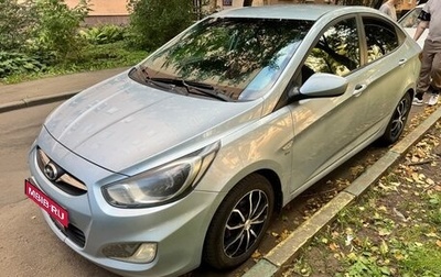 Hyundai Solaris II рестайлинг, 2012 год, 1 100 000 рублей, 1 фотография