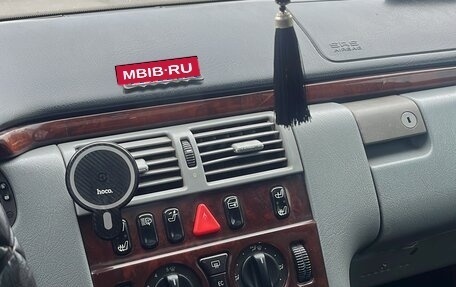 Mercedes-Benz E-Класс, 1996 год, 260 000 рублей, 6 фотография