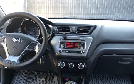 KIA Rio III рестайлинг, 2016 год, 1 300 000 рублей, 5 фотография