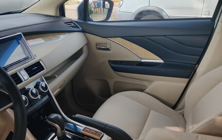 Mitsubishi Xpander, 2022 год, 2 050 000 рублей, 13 фотография