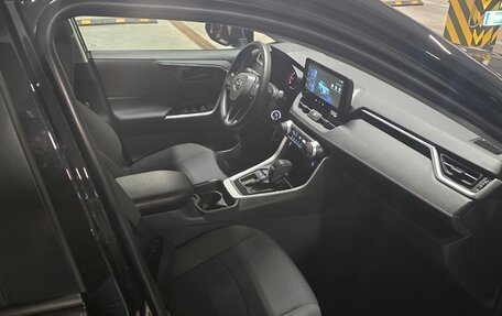 Toyota RAV4, 2025 год, 3 650 000 рублей, 13 фотография