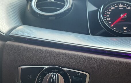 Mercedes-Benz E-Класс, 2019 год, 4 090 000 рублей, 8 фотография