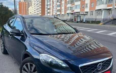 Volvo V40 Cross Country I, 2014 год, 1 499 000 рублей, 4 фотография