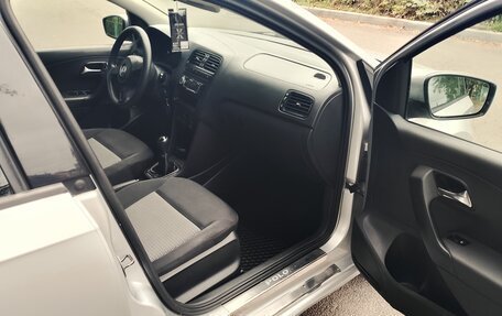 Volkswagen Polo VI (EU Market), 2012 год, 880 000 рублей, 15 фотография