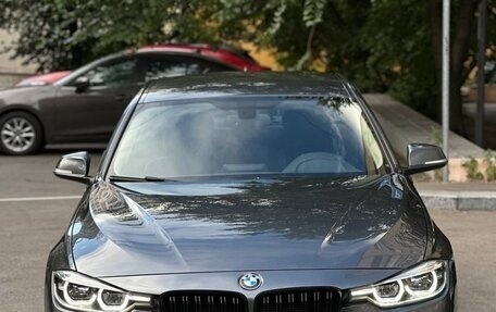 BMW 3 серия, 2018 год, 2 300 000 рублей, 1 фотография