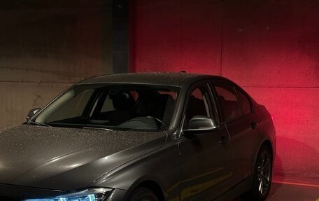 BMW 3 серия, 2018 год, 2 300 000 рублей, 16 фотография