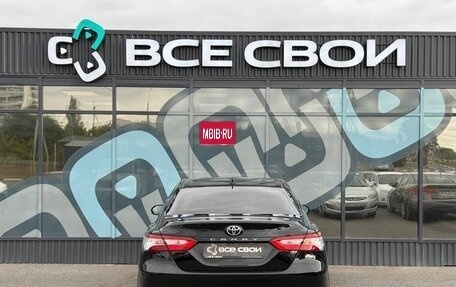 Toyota Camry, 2021 год, 2 320 000 рублей, 6 фотография