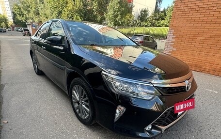 Toyota Camry, 2017 год, 2 300 000 рублей, 2 фотография
