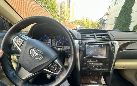 Toyota Camry, 2017 год, 2 300 000 рублей, 9 фотография