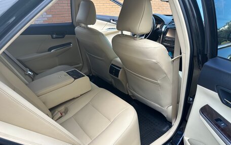 Toyota Camry, 2017 год, 2 300 000 рублей, 8 фотография