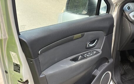 Renault Scenic III, 2010 год, 650 000 рублей, 13 фотография