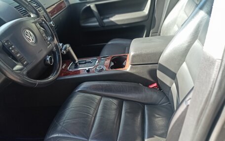 Volkswagen Touareg III, 2007 год, 1 080 000 рублей, 5 фотография