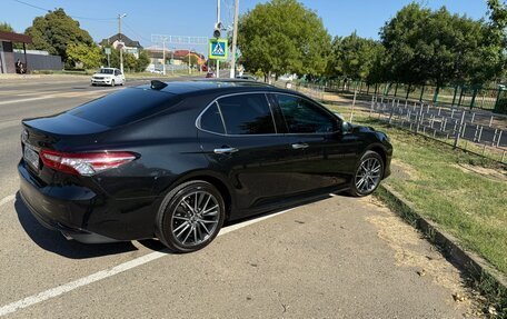 Toyota Camry, 2023 год, 3 690 000 рублей, 3 фотография