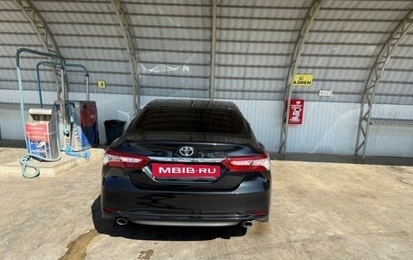 Toyota Camry, 2023 год, 3 690 000 рублей, 4 фотография