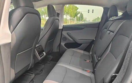 Tesla Model Y I, 2025 год, 4 190 000 рублей, 9 фотография