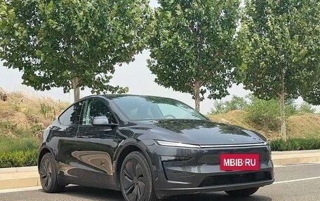 Tesla Model Y I, 2025 год, 4 190 000 рублей, 4 фотография