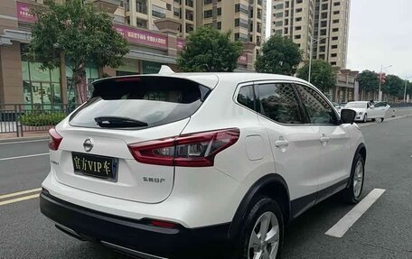 Nissan Qashqai, 2022 год, 1 700 000 рублей, 5 фотография