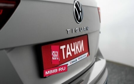Volkswagen Tiguan II, 2021 год, 2 799 000 рублей, 21 фотография