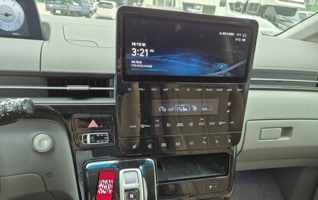 Hyundai Staria, 2024 год, 4 466 000 рублей, 12 фотография