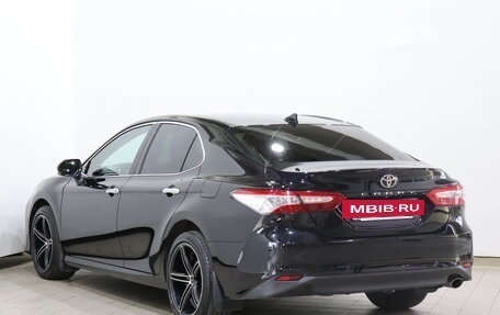 Toyota Camry, 2019 год, 2 700 000 рублей, 7 фотография