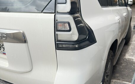 Toyota Land Cruiser Prado 150 рестайлинг 2, 2019 год, 4 350 000 рублей, 4 фотография