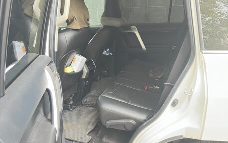 Toyota Land Cruiser Prado 150 рестайлинг 2, 2019 год, 4 350 000 рублей, 12 фотография