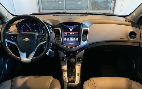 Chevrolet Cruze II, 2011 год, 620 000 рублей, 9 фотография