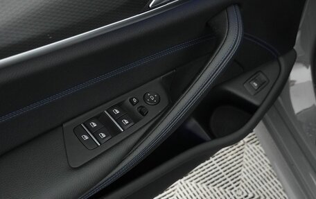 BMW 5 серия, 2021 год, 4 399 000 рублей, 18 фотография