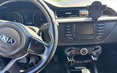 KIA Rio IV, 2018 год, 1 200 000 рублей, 4 фотография