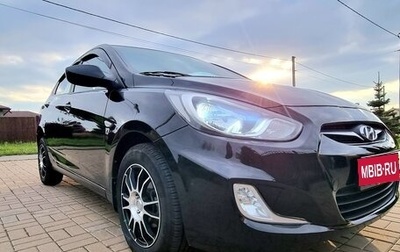 Hyundai Solaris II рестайлинг, 2012 год, 860 000 рублей, 1 фотография