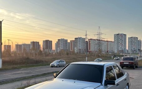 Mercedes-Benz E-Класс, 1992 год, 140 000 рублей, 2 фотография