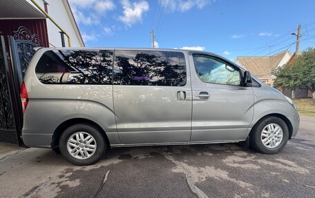 Hyundai Grand Starex Grand Starex I рестайлинг 2, 2013 год, 1 800 000 рублей, 4 фотография