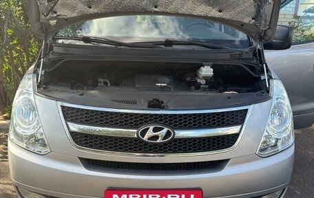 Hyundai Grand Starex Grand Starex I рестайлинг 2, 2013 год, 1 800 000 рублей, 10 фотография