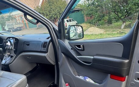 Hyundai Grand Starex Grand Starex I рестайлинг 2, 2013 год, 1 800 000 рублей, 23 фотография