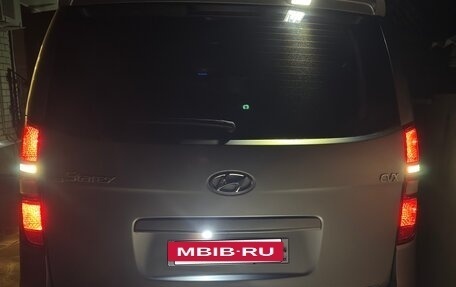 Hyundai Grand Starex Grand Starex I рестайлинг 2, 2013 год, 1 800 000 рублей, 29 фотография