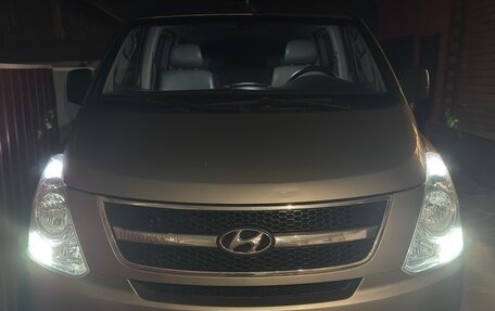 Hyundai Grand Starex Grand Starex I рестайлинг 2, 2013 год, 1 800 000 рублей, 27 фотография